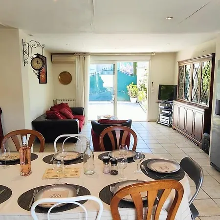 Sunny Family - Bord De - A Pied Fréjus